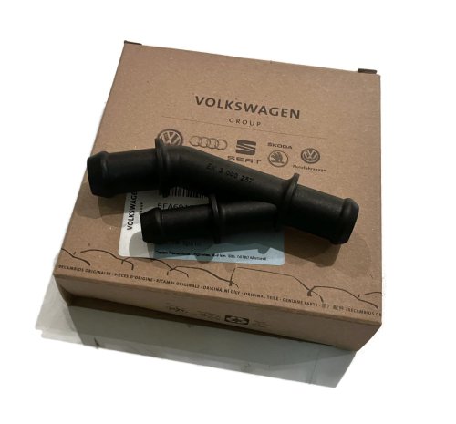 1J0121087E Rozdzielnik trójnik układu chłodzenia VW Phaeton SEAT Cordoba Ibiza AUDI TT