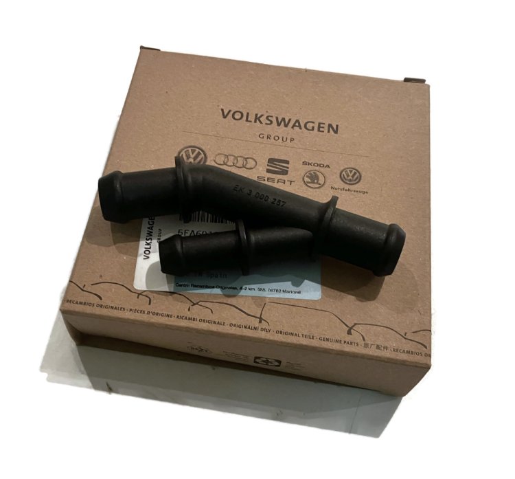 1J0121087E Engine coolant pipe hose VW Phaeton SEAT Cordoba Ibiza AUDI TT