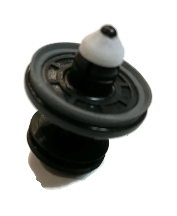 6Q0868243 Klips spinka mocowania tapicerki drzwi VW AUDI SKODA
