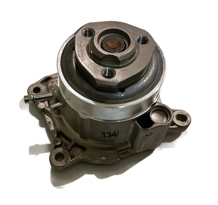 03F 121 004 E POMPA.JPG