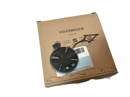 3G5807441GRU Zaślepka mocowania ucha haka holowniczego zderzak tył VW Passat B8 sedan 2014-2019