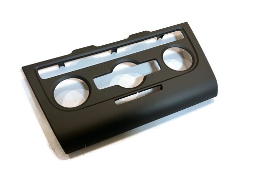 5K0858069Q1QB. Ramka panelu deski rozdzielczej VW Golf VI 6 Cabrio 2012-2016