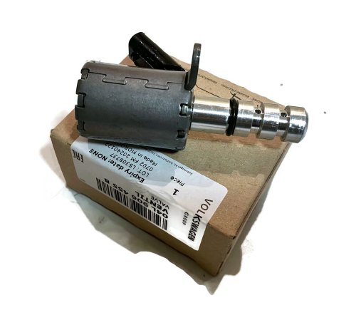 04L906455B Zawór regulacji ciśnienia oleju przy pompie oleju 2.0 TDI VW Crafter CC T6 SKODA Superb