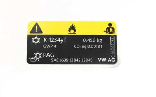 1S0010008E nalepka informacyjna na pas przedni klimatyzacja AC R-1234yf 450g