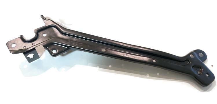 3V0806930 prawy Wspornik uchwyt pasa przedniego blacha nad lampą SKODA Superb III 2015-2023