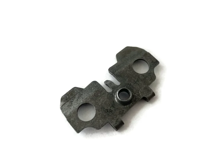 8W0807277D Front bumper mounting plate Audi A4 B9 FL 31.08.2020-