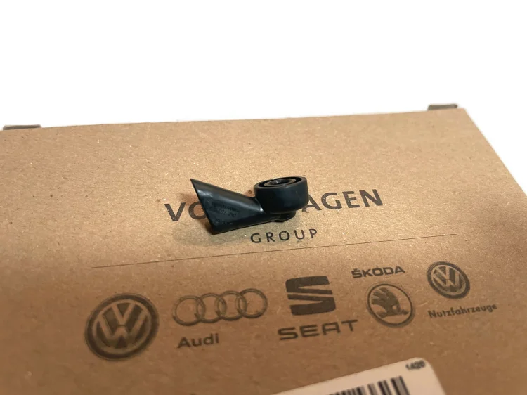 8K9955985A Rear window washer nozzle spray Audi A4 B8 2008-2015 Q5 2009-2017