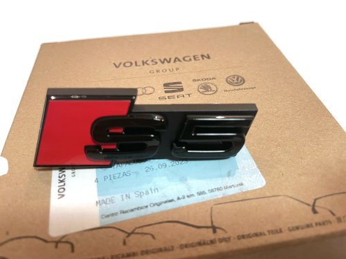 8W6 071 805 Emblemat znaczek S5 przód atrapy przedniej grilla Audi A5 S5 2017-