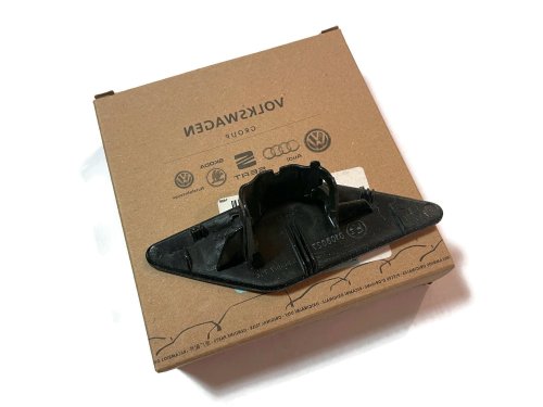 6J0807753GRU lewa 
Zaślepka spryskiwacza reflektorów Seat Ibiza 2009-2012 model 6J
