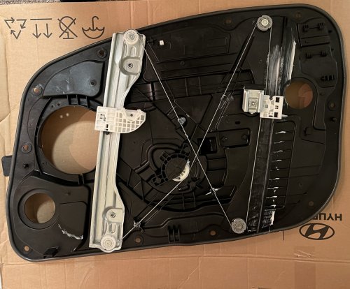 Front left door window regulator Hyundai i30 2012-2016 | 82471A6000