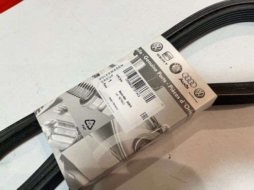 V-ribbed drive  belt Audi A4 A6 A5 A7 Q5  | 6PK2414 | 059903137AG 3.0 TDI