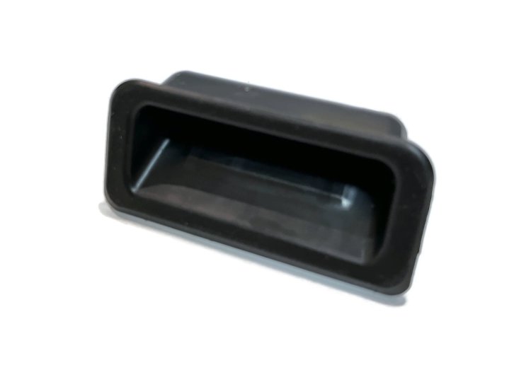 Klamka mikrostyk przełącznik otwierania tylnej klapy Hyundai i30 2012-2017