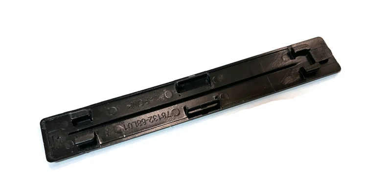 7813268L01  |  78132-68L01-000 Fit for: SUZUKI Swift V 2010-2017