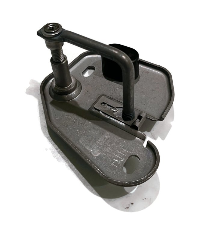 PRAWY rygiel zamka maski VW T-Cross SKODA KodiaQ SEAT Arona 565823186