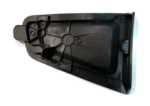 Right side cap of the tailgate upholstery AUDI A6 C8 Avant 2019-2025