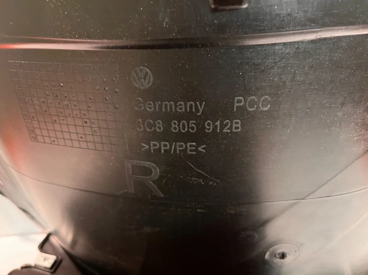 3C8 805 912 B
