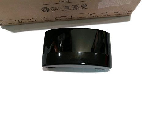 Front left distronic radar sensor cover plate cap Audi A6 A7 Q7 Q8