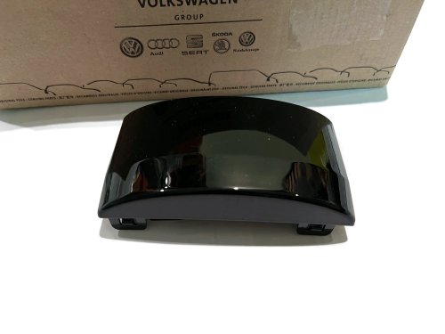 LEWA Osłona nakładka pokrywa czujnika radaru w atrapie przedniej grila Audi A6 A7 Q7 Q8