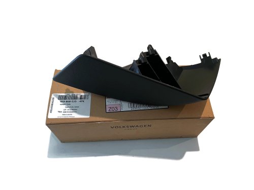 Osłona prowadnicy pasa tylnego prawego słupek C Audi A6 C8 2018-2025