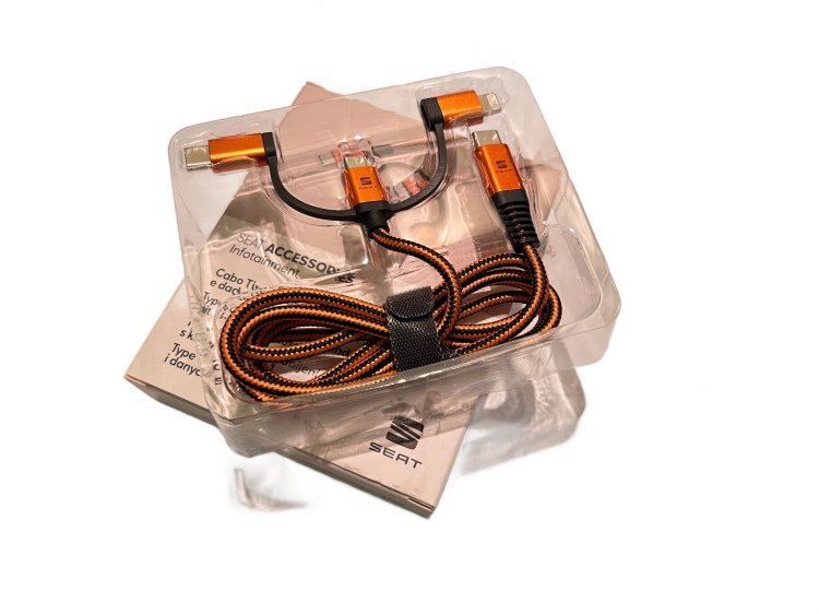 USB 3-in-1 cable for charging and data transfer SEAT | 000051444AQ