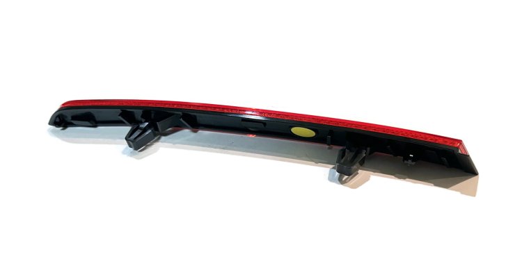 Left rear outer bumper reflector VW Passat B8 Alltrack 2015-2024