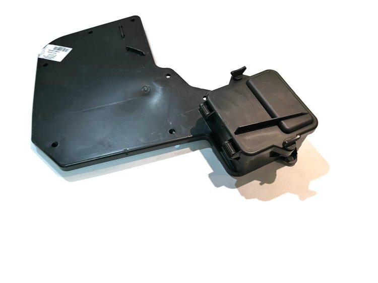 7E0907300A pokrywa osłona skrzynki bezpieczników w komorze silnika VW T5 T6