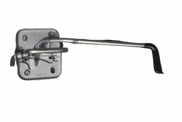 6V0823186B 6V0823186C hood lock catch