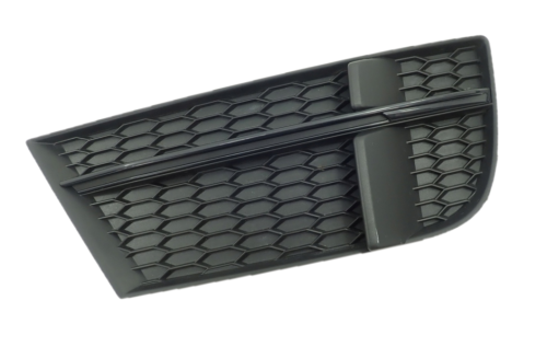 8V3807682N Front bumper side grille cover Audi A3 FL 2017-