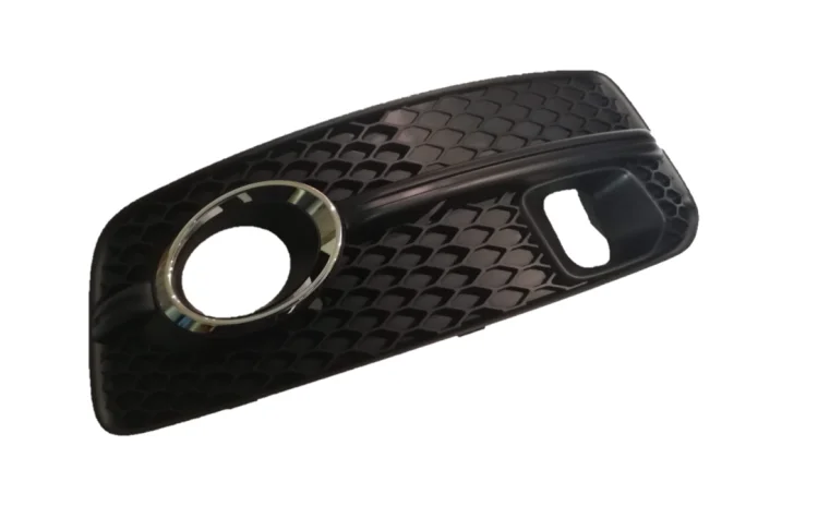 8R0807682F Front bumper right grille cover