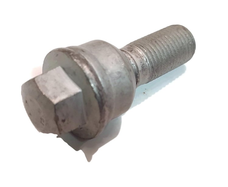 8R0601295 Wheel bolt screw M14x1,5x45 Audi A8 Q3 Q5 Q7 Q8
