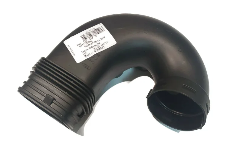 8U0129618D Kolanko przewód dolotu powietrza do filtra Audi Q3 2.0 TDI