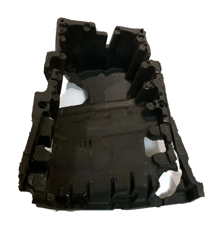 04L103660G.jpg