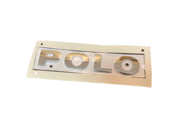 6N0853687H 739 Emblemat znaczek  POLO napis na tylną klapę VW Polo 2000-2010