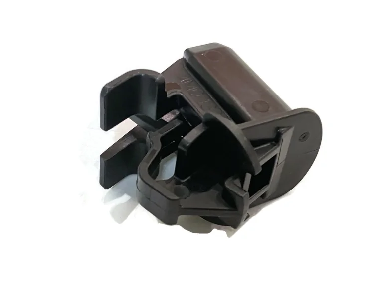 4M0  133  615 Element mocujący obudowę filtra powietrz VW Touareg Audi Q7 Q8