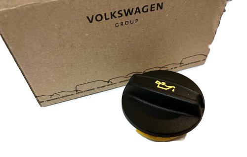 06K103485C 06K103485D Korek wlewu oleju silnikowego 1.4 1.6 2.0 TDI