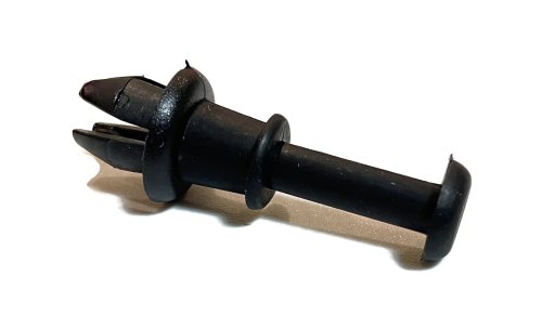 Kołek tylnej półki SEAT SKODA VW AUDI 1M6867574A