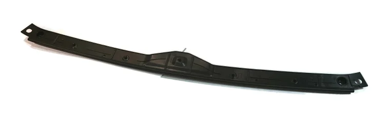 4M8 823 124 Bonnet center seal Audi Q8
