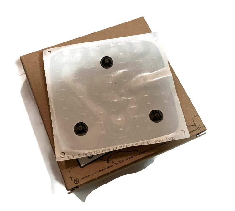 5FF853630ARZH Emblemat znaczek CUPRA na tylną klapę Seat CUPRA FORMENTOR