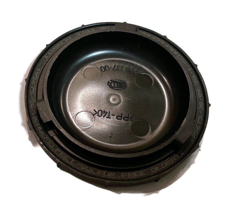8V0 941 607.jpg