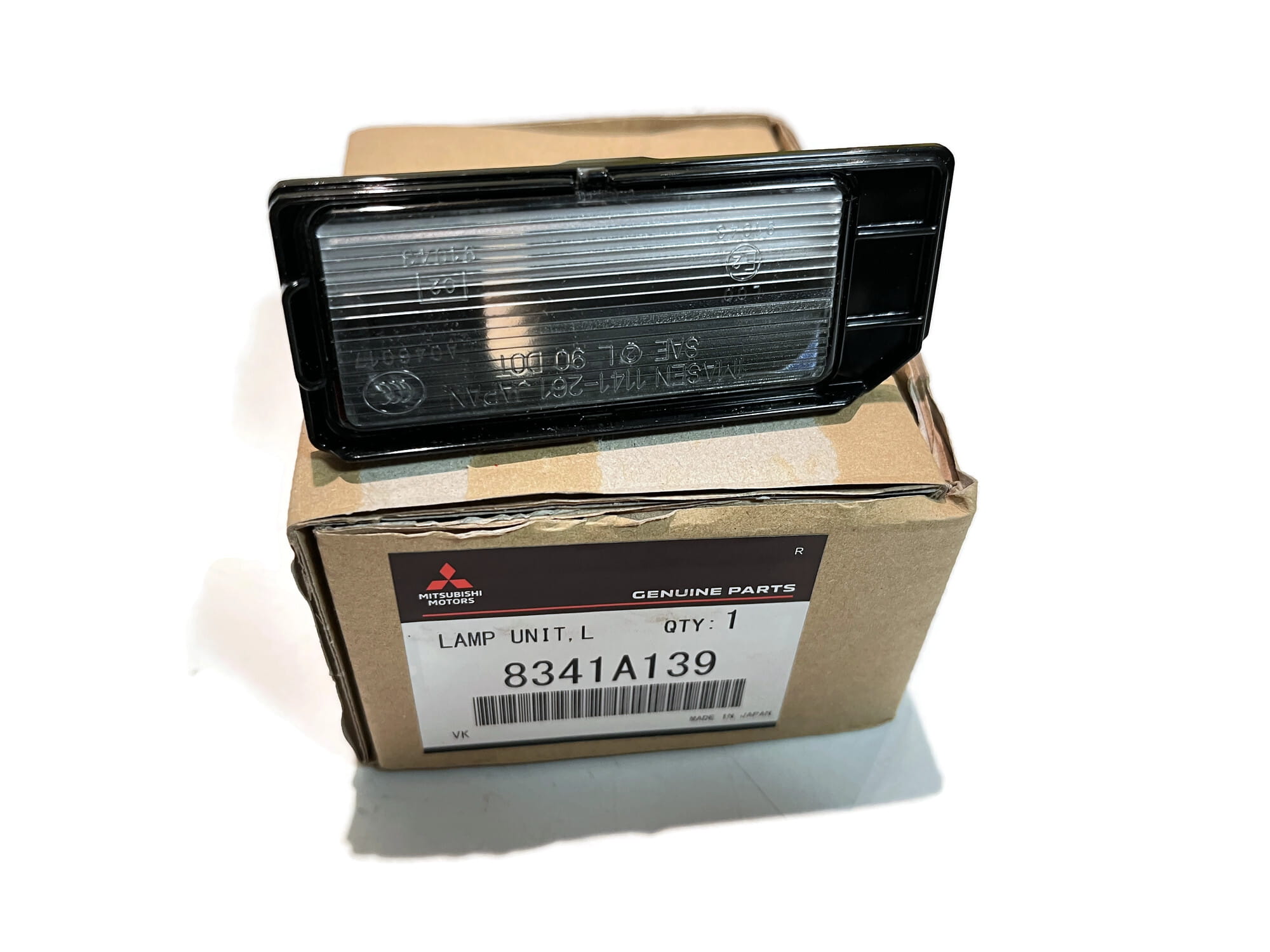 Licence plate light diffuser Mitsubishi ASX | Peugeot 4008